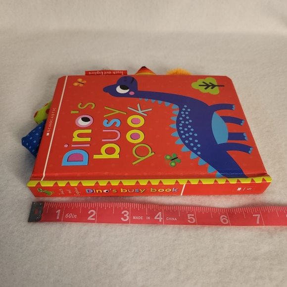 Scholastic Book Touch And Explore Dino's Busy Book - Picture 5 of 8